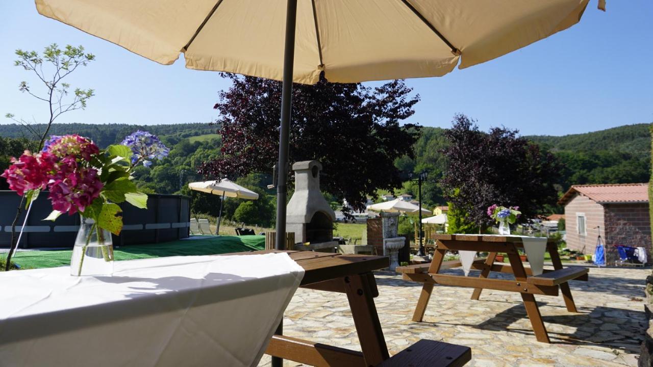 Casa Madrazo Con Piscina Y Parrillas Praves Eksteriør billede