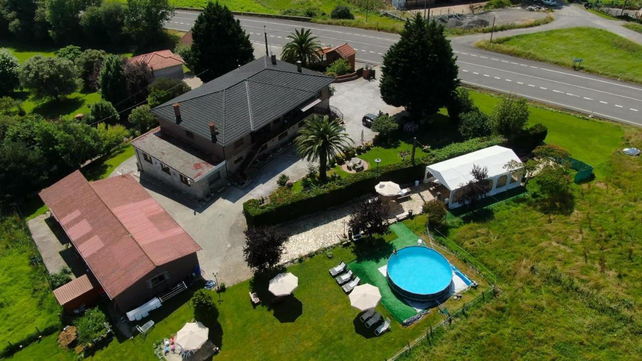 Casa Madrazo Con Piscina Y Parrillas Praves Eksteriør billede