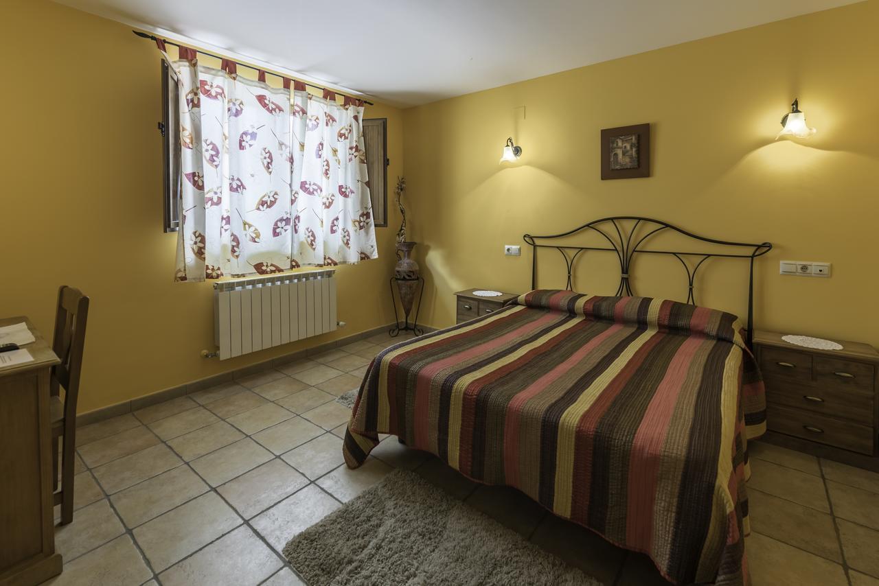Casa Madrazo Con Piscina Y Parrillas Praves Eksteriør billede