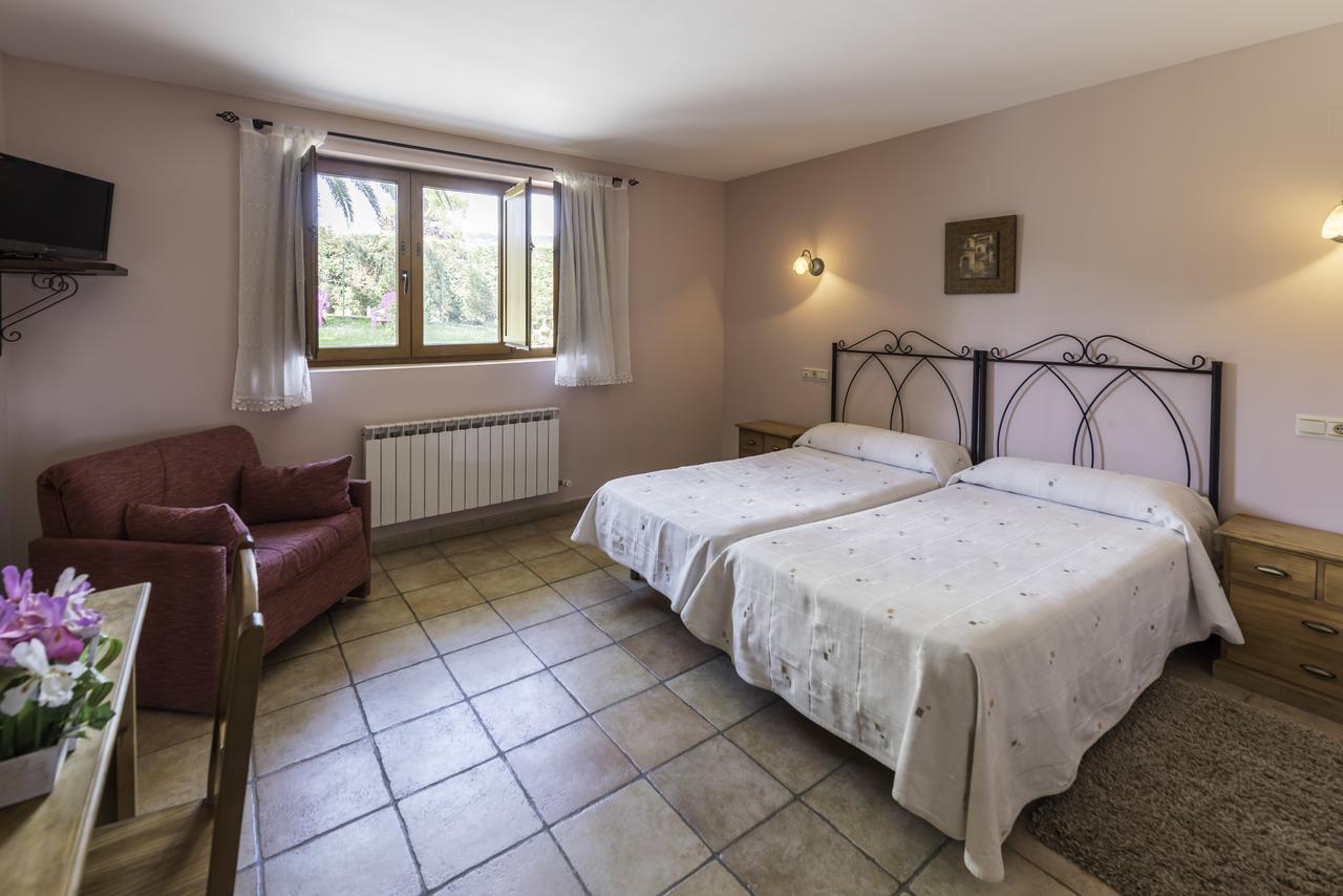 Casa Madrazo Con Piscina Y Parrillas Praves Eksteriør billede