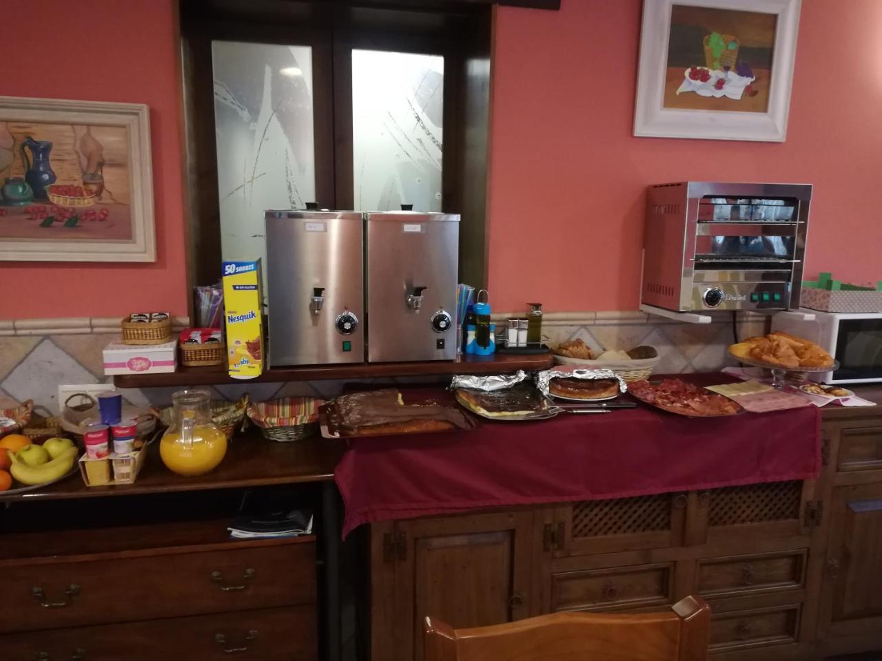Casa Madrazo Con Piscina Y Parrillas Praves Eksteriør billede
